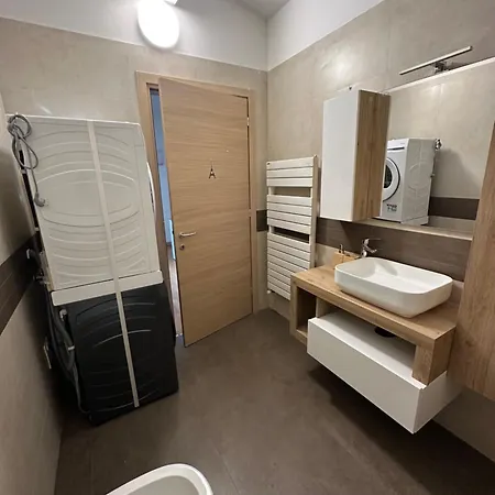 Airport House